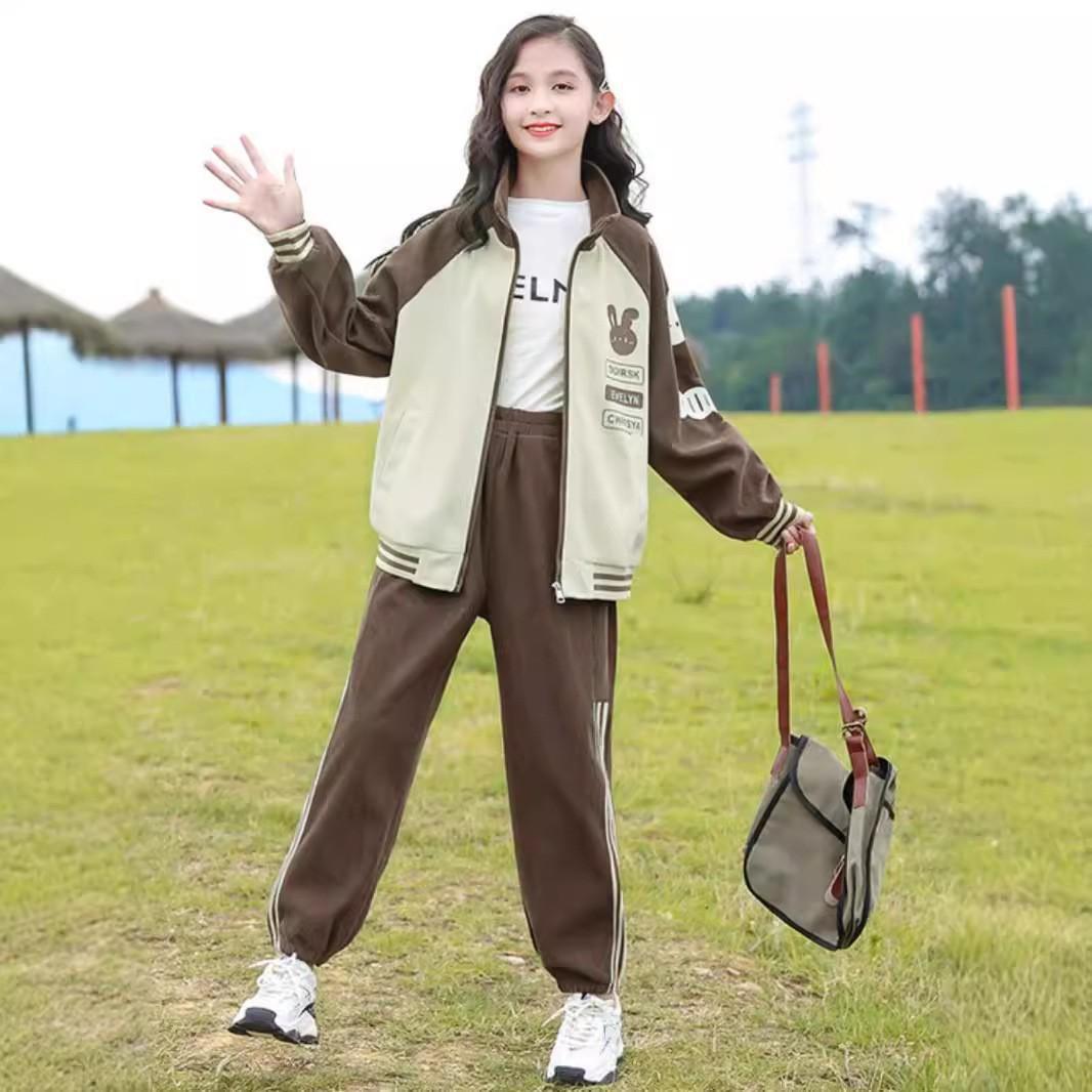 Весенне-осенние комплекты одежды для девочек-подростков, детская модная толстовка на молнии + брюки, 2 предмета, детские спортивные костюмы, 5 6 8 10 12 14 лет 160 кофейный
Весенне-осенние комплекты одежды для девочек-подростков, детская модная толстовка на молнии + брюки, 2 предмета, детские спортивные костюмы, 5 6 8 10 12 14 лет 160 кофейный