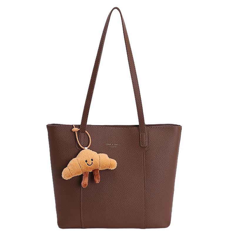 Korean version of commuter large-capacity bag women s 2025 new fashionable versatile shoulder bag high-end portable tote bag no pendant
Korean version of commuter large-capacity bag women s 2025 new fashionable versatile shoulder bag high-end portable tote bag no pendant