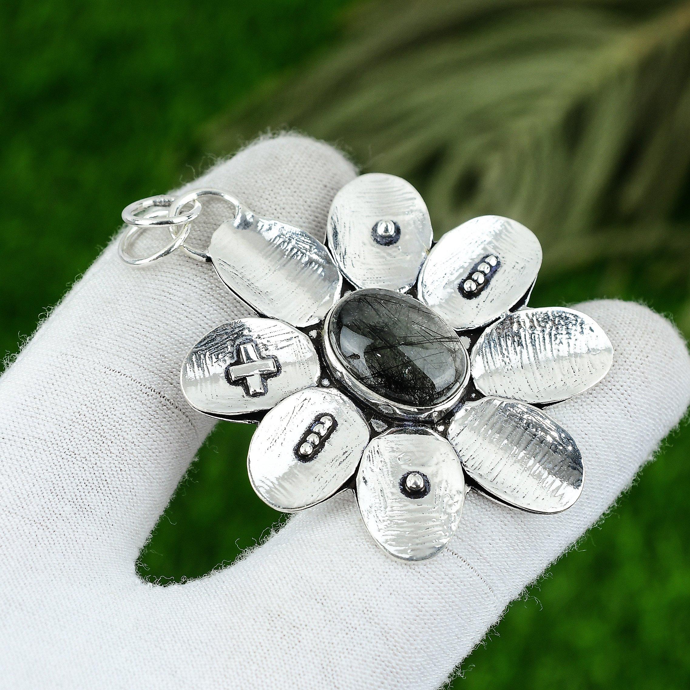 Подарок для женщин Ювелирная подвеска Серебро 925 пробы Натуральный черный рутил
Подарок для женщин Ювелирная подвеска Серебро 925 пробы Натуральный черный рутил