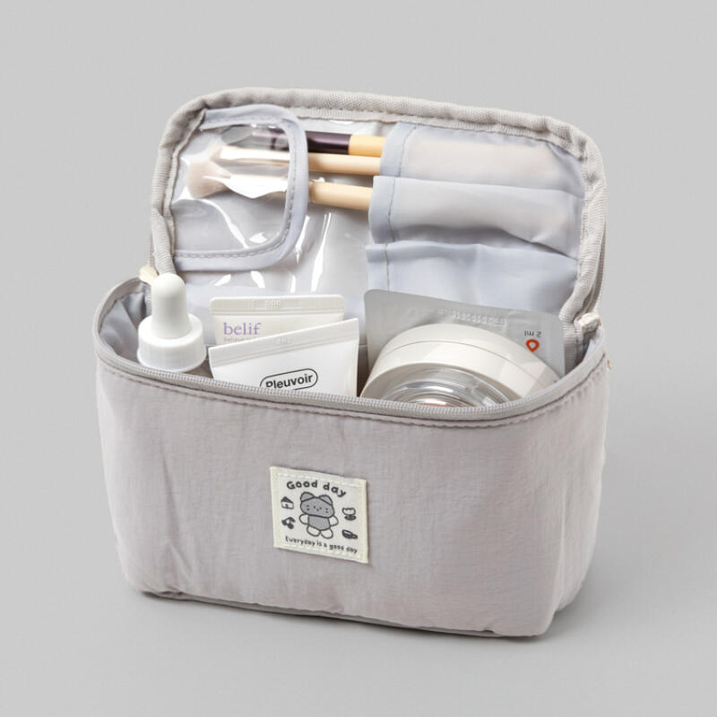 Slim Makeup Pouch (37003320)
Slim Makeup Pouch (37003320)