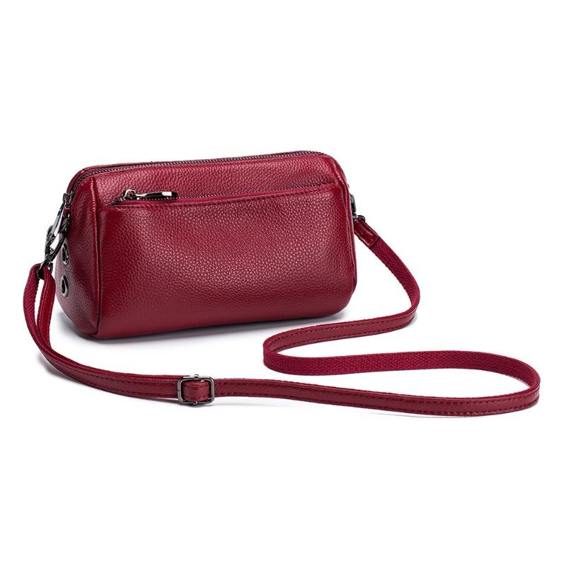 Simple oblique span bag pillow soft leather woman, large capacity multi-functional leather casual versatile shoulder bag Europe and America бордовый
Simple oblique span bag pillow soft leather woman, large capacity multi-functional leather casual versatile shoulder bag Europe and America бордовый