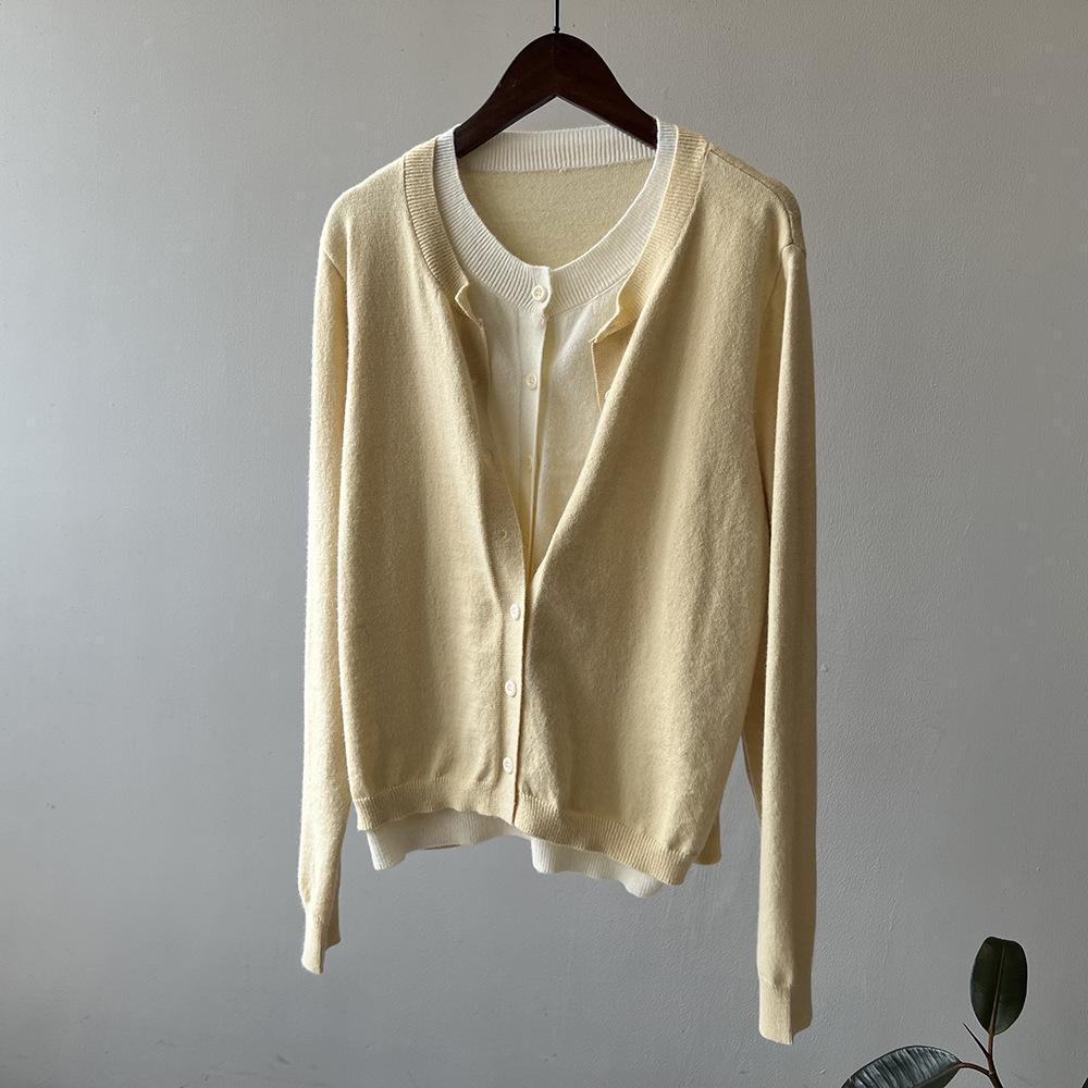 Color Matching Round Neck Fake Two-piece Knitted Cardigan Women s Spring Thin Elastic Sweater Top One size жовтий
Color Matching Round Neck Fake Two-piece Knitted Cardigan Women s Spring Thin Elastic Sweater Top One size жовтий