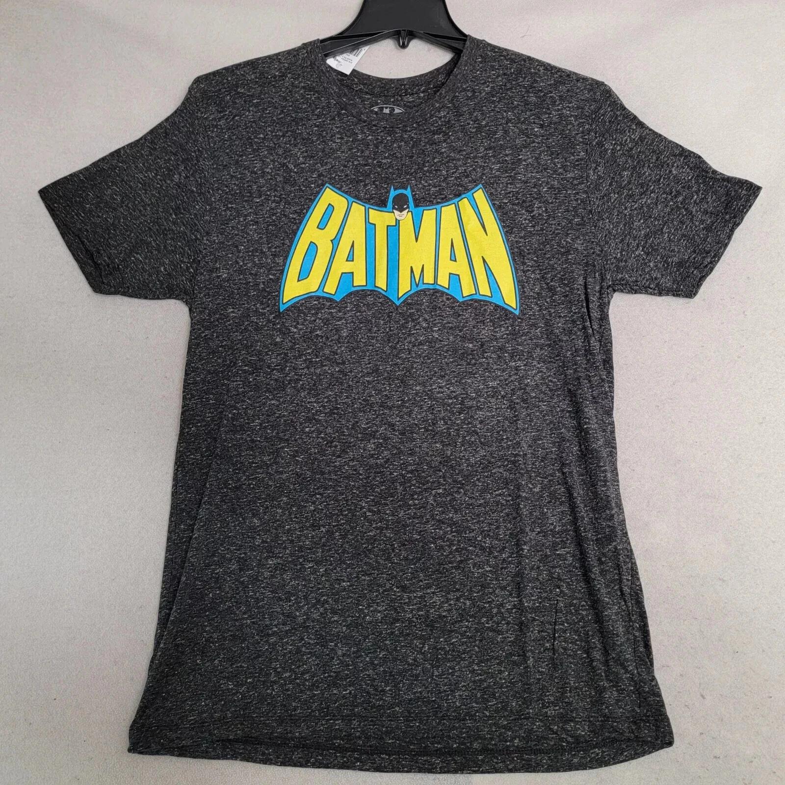 Batman Shirt Mens Large L Black DC Comics Casual Retro Outdoors Classic Logo NWT M
Batman Shirt Mens Large L Black DC Comics Casual Retro Outdoors Classic Logo NWT M