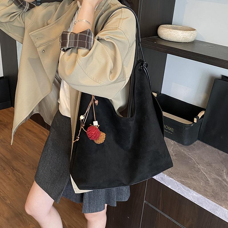 Bread Is Popular with Large-capacity Single-shoulder Bag and Tote Bag No pendant
Bread Is Popular with Large-capacity Single-shoulder Bag and Tote Bag No pendant