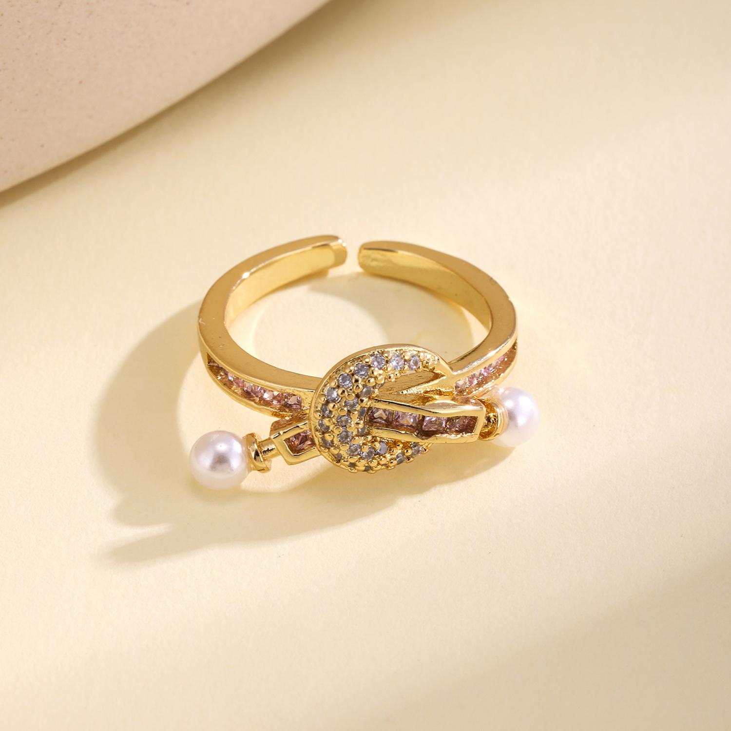 Nidin Vintage French Style Pearl Open Ring For Women Horseshoe Buckle Jewelry With Zircon Inlay Adjustable Size Daily Wear Gifts resizable розовый
Nidin Vintage French Style Pearl Open Ring For Women Horseshoe Buckle Jewelry With Zircon Inlay Adjustable Size Daily Wear Gifts resizable розовый