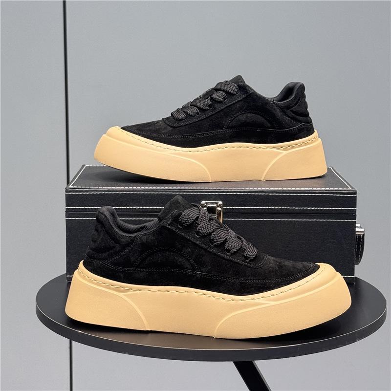 Board shoes new autumn leather casual shoes trendy and light platform shoes lace-up low-top shoes ms 38 чёрный
Board shoes new autumn leather casual shoes trendy and light platform shoes lace-up low-top shoes ms 38 чёрный