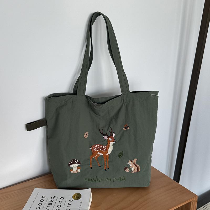 Carto Embroidery Nyl Shoulder Bags for Women Casual Student Ladies Large Capacity Tote Simple Female Drawstring Handbags зелений
Carto Embroidery Nyl Shoulder Bags for Women Casual Student Ladies Large Capacity Tote Simple Female Drawstring Handbags зелений