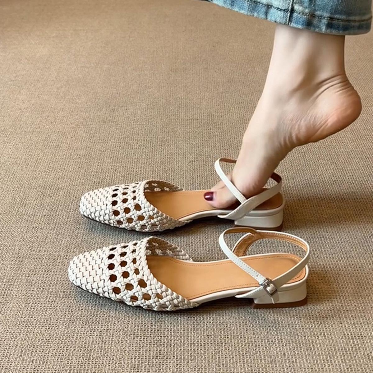 Версия из овчины~ литературные и ретро плетеные полые туфли-лодочки на низком каблуке женские французские с ремешком через подъем кожаные сандалии для носки на улице 35
Версия из овчины~ литературные и ретро плетеные полые туфли-лодочки на низком каблуке женские французские с ремешком через подъем кожаные сандалии для носки на улице 35