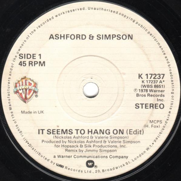 7inch Record ASHFORD & SIMPSON - It Seems To Hang On K17237 Warner Bros. Re 1978 UK Soul/Funk Used
7inch Record ASHFORD & SIMPSON - It Seems To Hang On K17237 Warner Bros. Re 1978 UK Soul/Funk Used