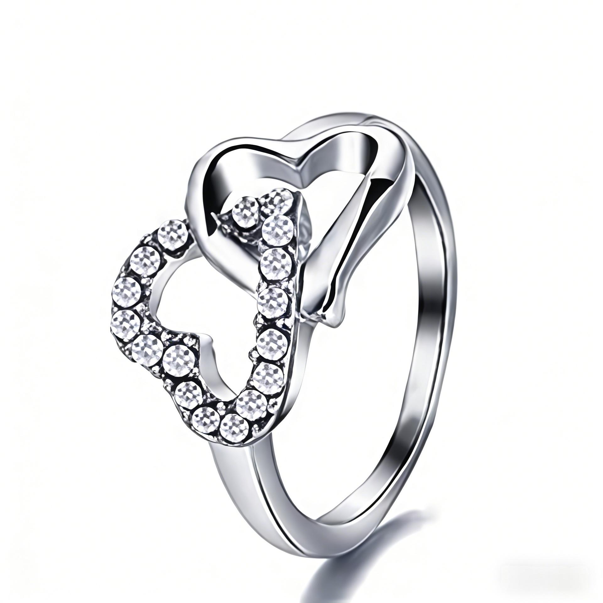 Европейский и американский стиль набор украшений в виде сердца: Бриллиантовое колье, браслет, серьги-пусеты, кольцо - универсальная коллекция из четырех предметов.
Европейский и американский стиль набор украшений в виде сердца: Бриллиантовое колье, браслет, серьги-пусеты, кольцо - универсальная коллекция из четырех предметов.