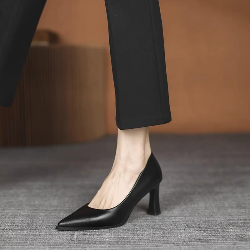 New black professional work single shoes flight attendant dress etiquette high heels work women s shoes factory direct sales 34
New black professional work single shoes flight attendant dress etiquette high heels work women s shoes factory direct sales 34