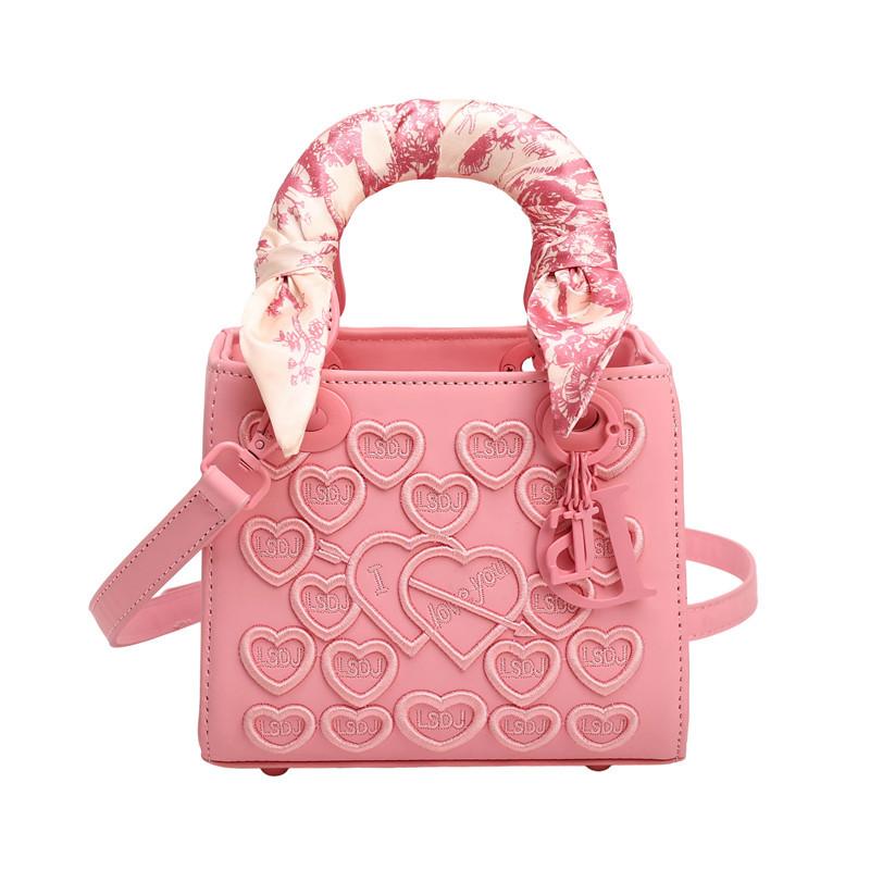 Small square bag women s bag French high-end small fragrance embroidery love fashion one-shoulder crossbody bag women s silk scarf handbag рожевий
Small square bag women s bag French high-end small fragrance embroidery love fashion one-shoulder crossbody bag women s silk scarf handbag рожевий