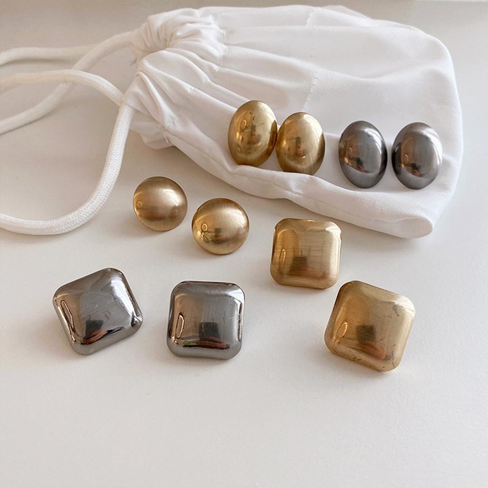 Geometric Smooth Reflective Trendy Women Chic Geometric Metal Earrings Irregular Stud Earrings A
Geometric Smooth Reflective Trendy Women Chic Geometric Metal Earrings Irregular Stud Earrings A