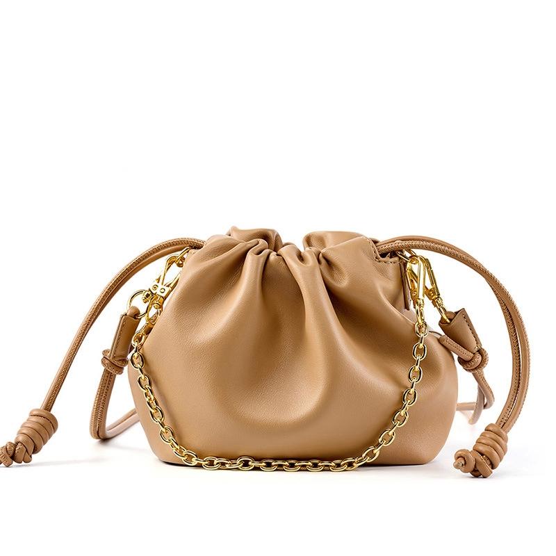 Designer Brand Women s Handbag Leather Shoulder Messenger Girl Daily Mini Chain Bag With Drawstring For Ladies New Trend Bucket Crossbody Pack коричневий
Designer Brand Women s Handbag Leather Shoulder Messenger Girl Daily Mini Chain Bag With Drawstring For Ladies New Trend Bucket Crossbody Pack коричневий