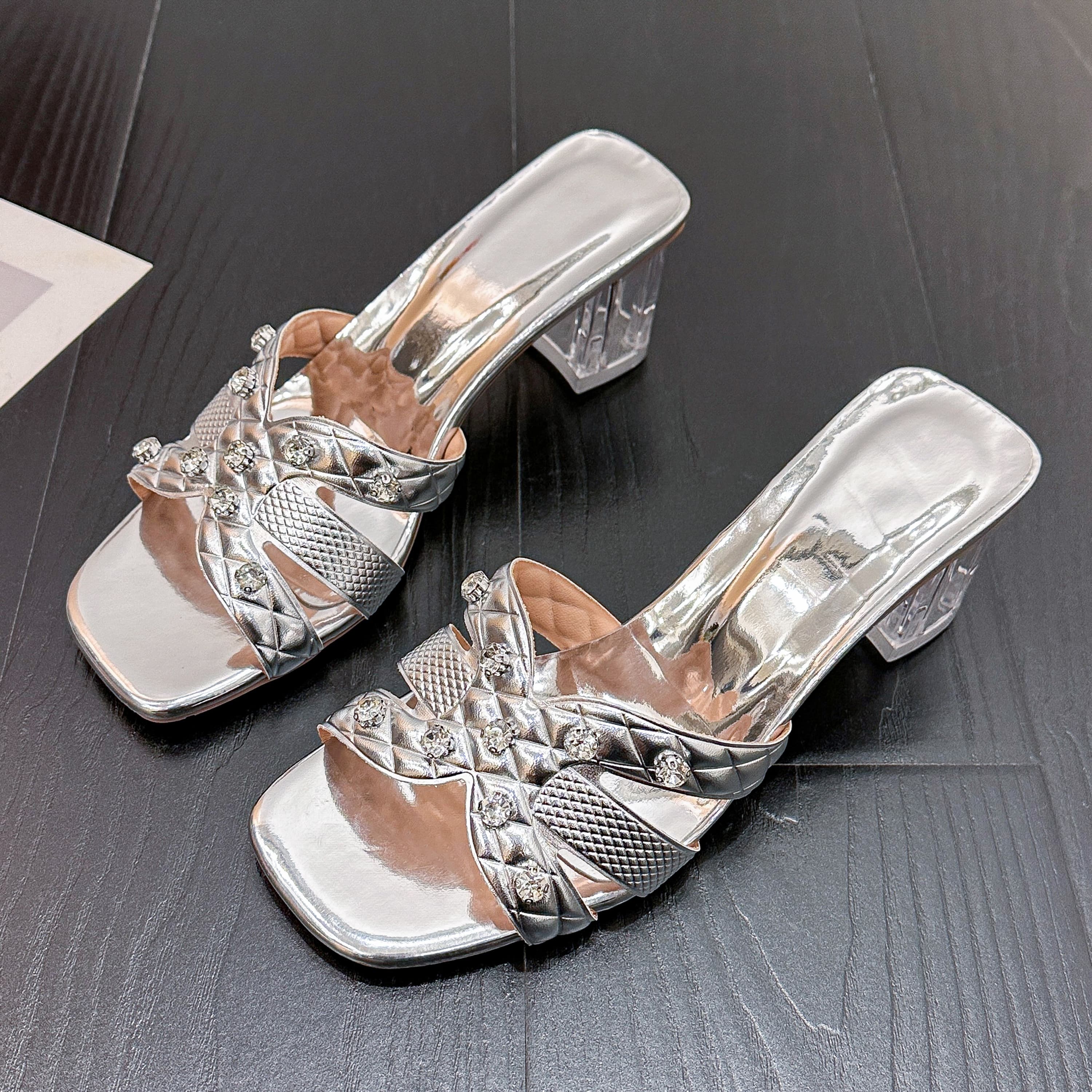 Rhinestone High-heeled Shoes for Women To Wear in Summer 2026 New All-match Fashion Temperament Thick Heel Cool Mopping 42 срібний
Rhinestone High-heeled Shoes for Women To Wear in Summer 2026 New All-match Fashion Temperament Thick Heel Cool Mopping 42 срібний