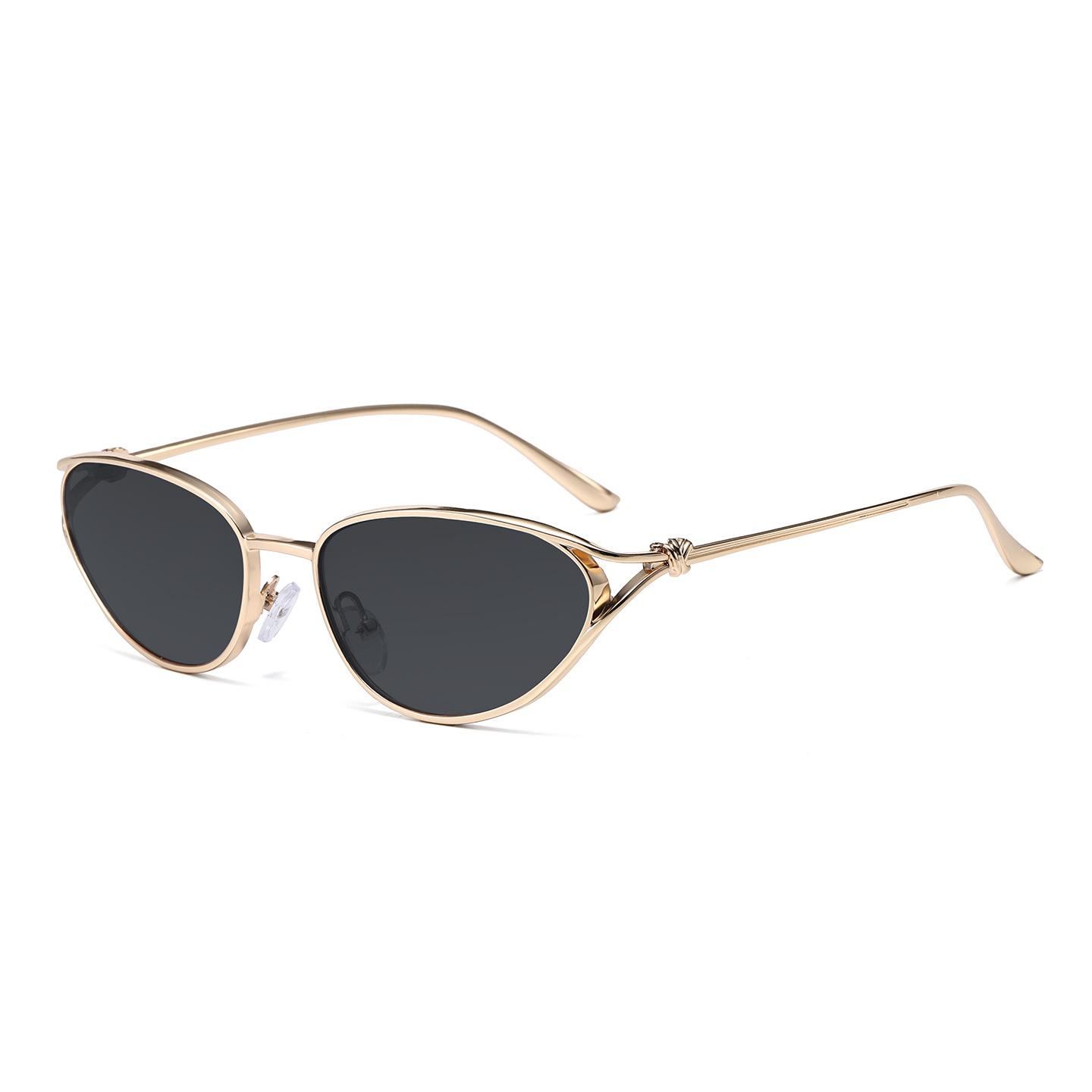 2026 New Metal Cat-Eye Frame Sunglasses for Women UV400 Outdoor Travel UV-Protective Eyewear Trendy Street Style Shades
2026 New Metal Cat-Eye Frame Sunglasses for Women UV400 Outdoor Travel UV-Protective Eyewear Trendy Street Style Shades
