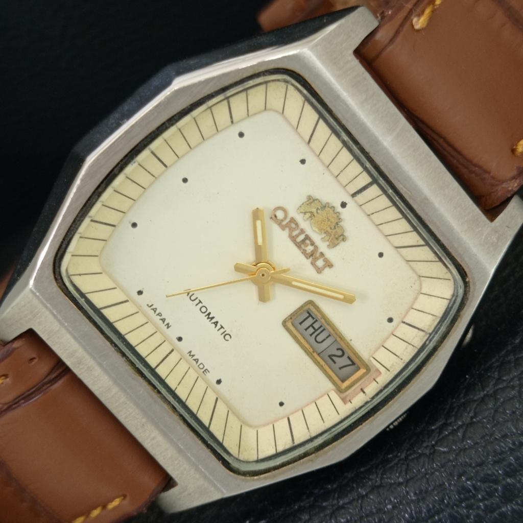 JAPAN VINTAGE ORIENT 46941 AUTOMATIC MENS WATCH a706291-1
JAPAN VINTAGE ORIENT 46941 AUTOMATIC MENS WATCH a706291-1