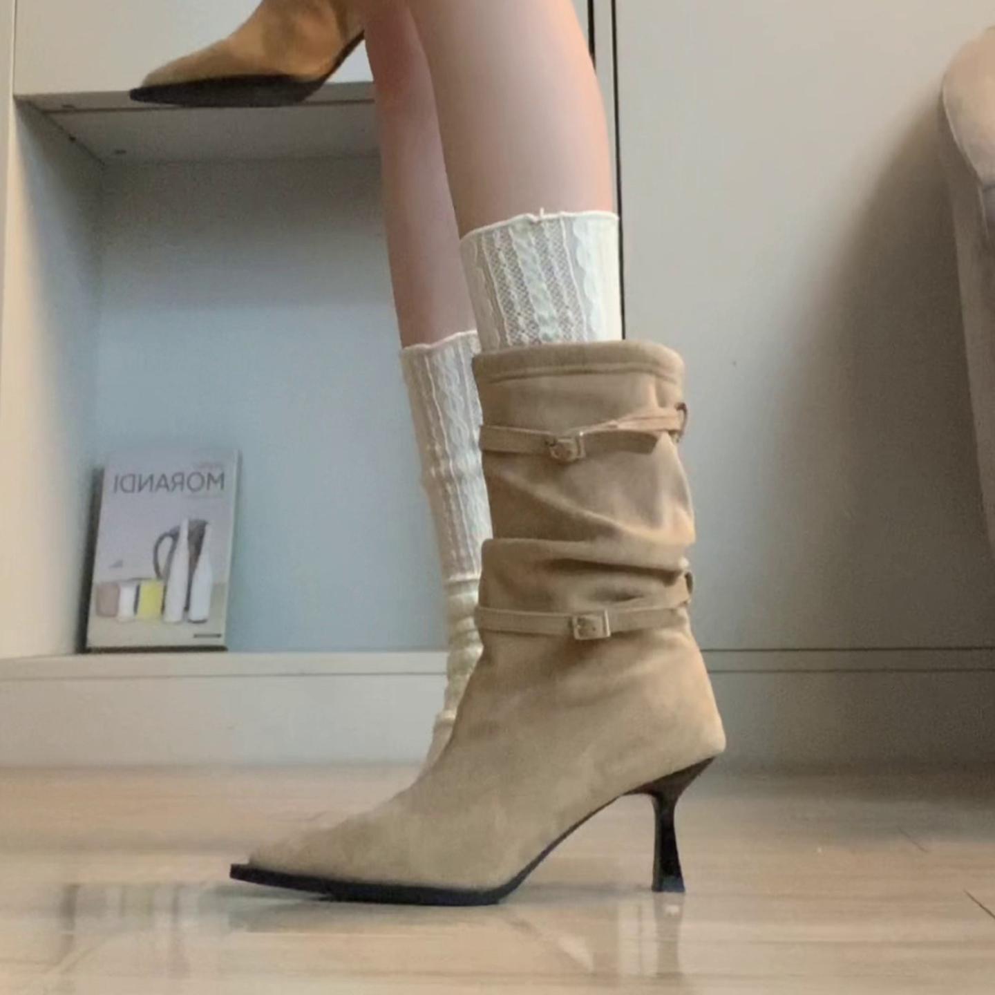 Lan Cabinet~ Pointed temperament retro pleated piled boots slim heels western boots high heels short boots women s slim boots 40 хакі
Lan Cabinet~ Pointed temperament retro pleated piled boots slim heels western boots high heels short boots women s slim boots 40 хакі