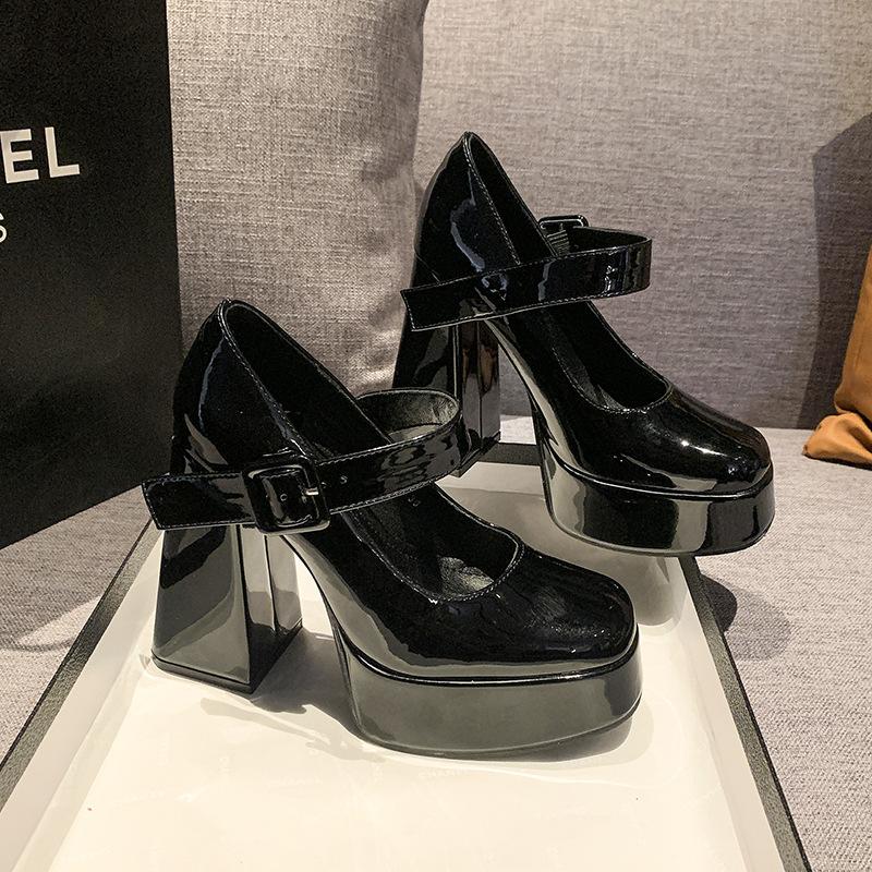 Новые ретро высокие каблуки Французский маленький человек ненавидит высоких женщин белые туфли Барби jk толстый каблук туфли Мэри Джейн одинарные 40
Новые ретро высокие каблуки Французский маленький человек ненавидит высоких женщин белые туфли Барби jk толстый каблук туфли Мэри Джейн одинарные 40