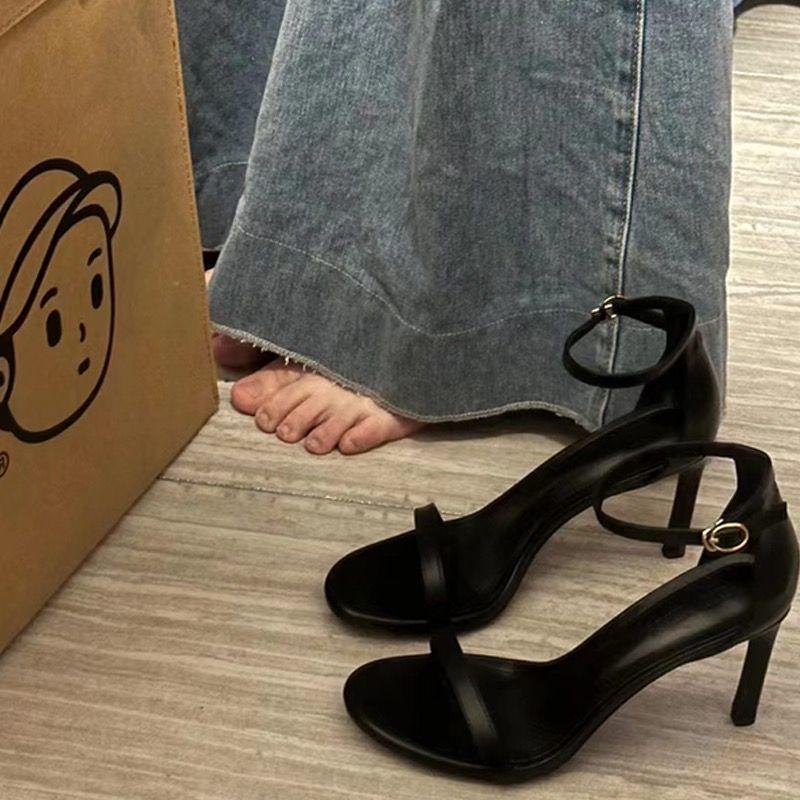 Black one-word sandals Korean 2025 new summer niche Internet celebrity high heels women s shoes stiletto ins 35
Black one-word sandals Korean 2025 new summer niche Internet celebrity high heels women s shoes stiletto ins 35