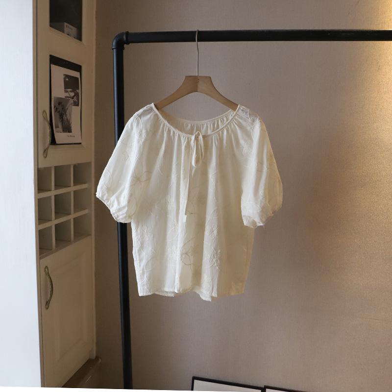 2025 Женская рубашка в корейском стиле с вышивкой и жаккардовым узором, с коротким рукавом и завязками на талии One Size абрикосовый
2025 Женская рубашка в корейском стиле с вышивкой и жаккардовым узором, с коротким рукавом и завязками на талии One Size абрикосовый