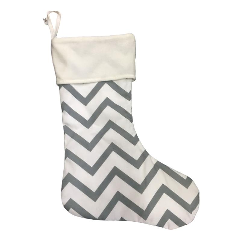 Festival Holiday Stocking With Classical Christmas Pattern Durable Tree Ornament Spacious Candy Pouches For Gift Storage
Festival Holiday Stocking With Classical Christmas Pattern Durable Tree Ornament Spacious Candy Pouches For Gift Storage