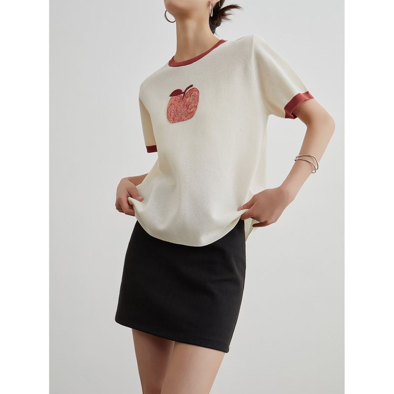 White Apple Print Knitting T-shirt Tops Women s Short Sleeve Unique Super Beautiful Special-Interest Design Casual Wind 2025 Summer White Tops S
White Apple Print Knitting T-shirt Tops Women s Short Sleeve Unique Super Beautiful Special-Interest Design Casual Wind 2025 Summer White Tops S