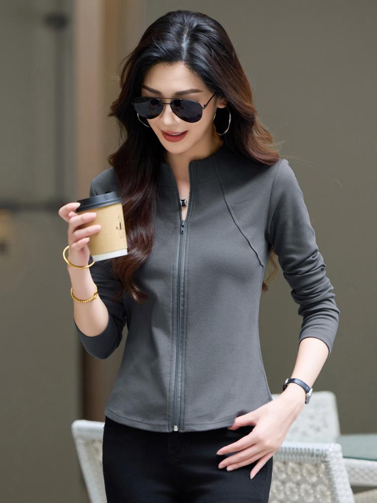 Stylish Double-Sided Velvet Stand Collar Cardigan: Slimming Long Sleeve Top & Warm Inner Layer for Women XL (57.5-62.5 kg) серый
Stylish Double-Sided Velvet Stand Collar Cardigan: Slimming Long Sleeve Top & Warm Inner Layer for Women XL (57.5-62.5 kg) серый