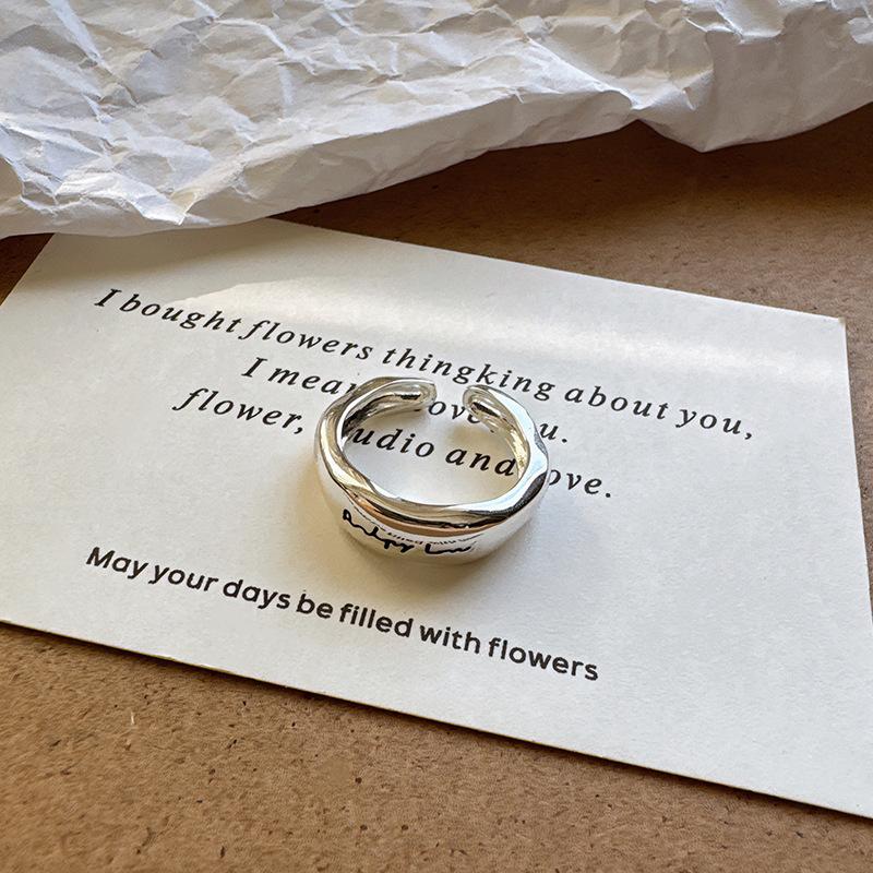 Wide Alphabet Sterling Silver Ring Simple Niche Design High Sense Index Finger Ring Real Gold Electroplating Temperament Ring opening adjustable
Wide Alphabet Sterling Silver Ring Simple Niche Design High Sense Index Finger Ring Real Gold Electroplating Temperament Ring opening adjustable