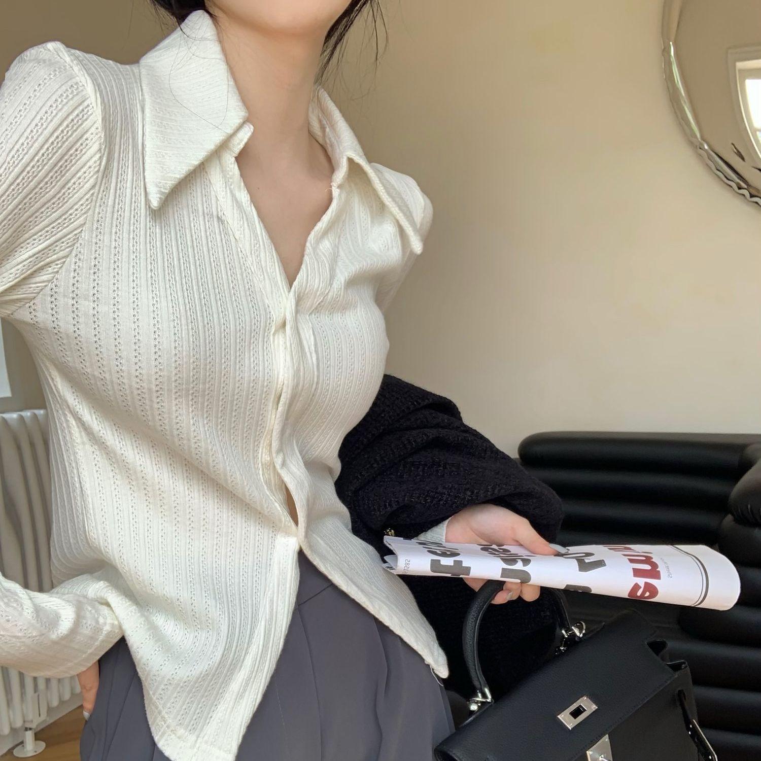 Женские рубашки в белую полоску с острым воротником, модные приталенные, с V-образным вырезом, женская внутренняя рубашка, осенний простой удобный женский топ 2XL
Женские рубашки в белую полоску с острым воротником, модные приталенные, с V-образным вырезом, женская внутренняя рубашка, осенний простой удобный женский топ 2XL