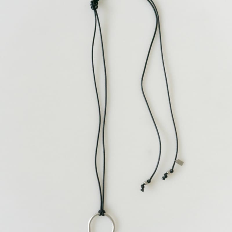 Вівсяна Архівна Велика кругла підвіска на ремінці FREE
Вівсяна Архівна Велика кругла підвіска на ремінці FREE