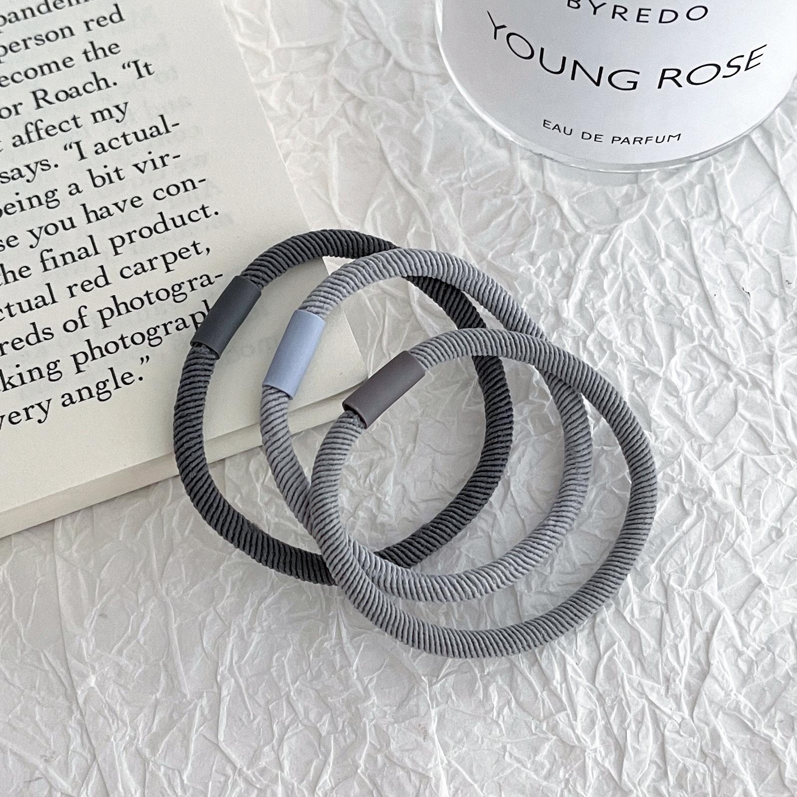 3PCS Fashion Piece Minimalist Hair Tie Set Women Versatile Elastic Rubber Band Korean Fashion Sweet Hair Accessory
3PCS Fashion Piece Minimalist Hair Tie Set Women Versatile Elastic Rubber Band Korean Fashion Sweet Hair Accessory