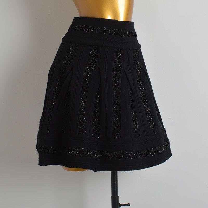 Spring and Autumn New Bright Silk Color Matching Pleated Knitted Short dress Women clothes Elastic Waist High Slimming Sheath A Word Skirt Black One size
Spring and Autumn New Bright Silk Color Matching Pleated Knitted Short dress Women clothes Elastic Waist High Slimming Sheath A Word Skirt Black One size