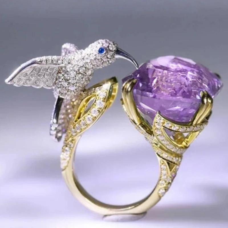 Huitan Personality Bird with Big Cubic Zirconia Opening Rings for Women Full Paved Sparkling CZ Two Tone Luxury Trendy Zircon resizable
Huitan Personality Bird with Big Cubic Zirconia Opening Rings for Women Full Paved Sparkling CZ Two Tone Luxury Trendy Zircon resizable