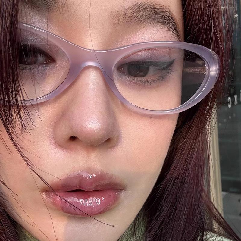 Oval Rice Nail Sunglasses, High-End Retro Sunglasses, Women S Travel Anti-Ultraviolet Concave Shape Plain Sunglasses as shown in the picture
Oval Rice Nail Sunglasses, High-End Retro Sunglasses, Women S Travel Anti-Ultraviolet Concave Shape Plain Sunglasses as shown in the picture