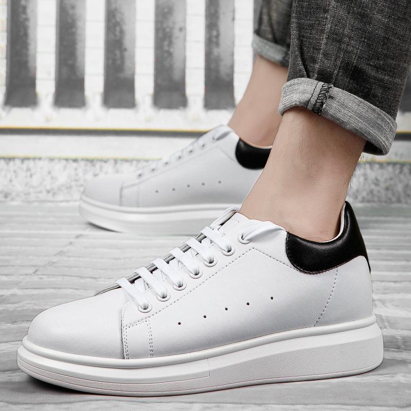 Men s round head cowhide sneakers front lace-up casual shoes invisible height increase 6CM high heel board shoes men s sports shoes 38
Men s round head cowhide sneakers front lace-up casual shoes invisible height increase 6CM high heel board shoes men s sports shoes 38