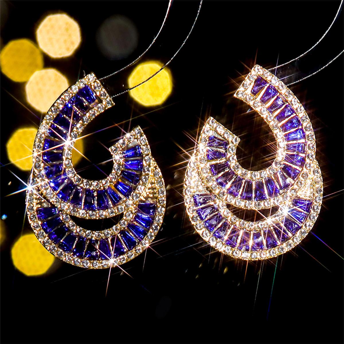 Персонализированные преувеличенные цветные серьги с кристаллами, роскошные серьги в форме двойной буквы C, женские блестящие серьги, 1 пара
Персонализированные преувеличенные цветные серьги с кристаллами, роскошные серьги в форме двойной буквы C, женские блестящие серьги, 1 пара