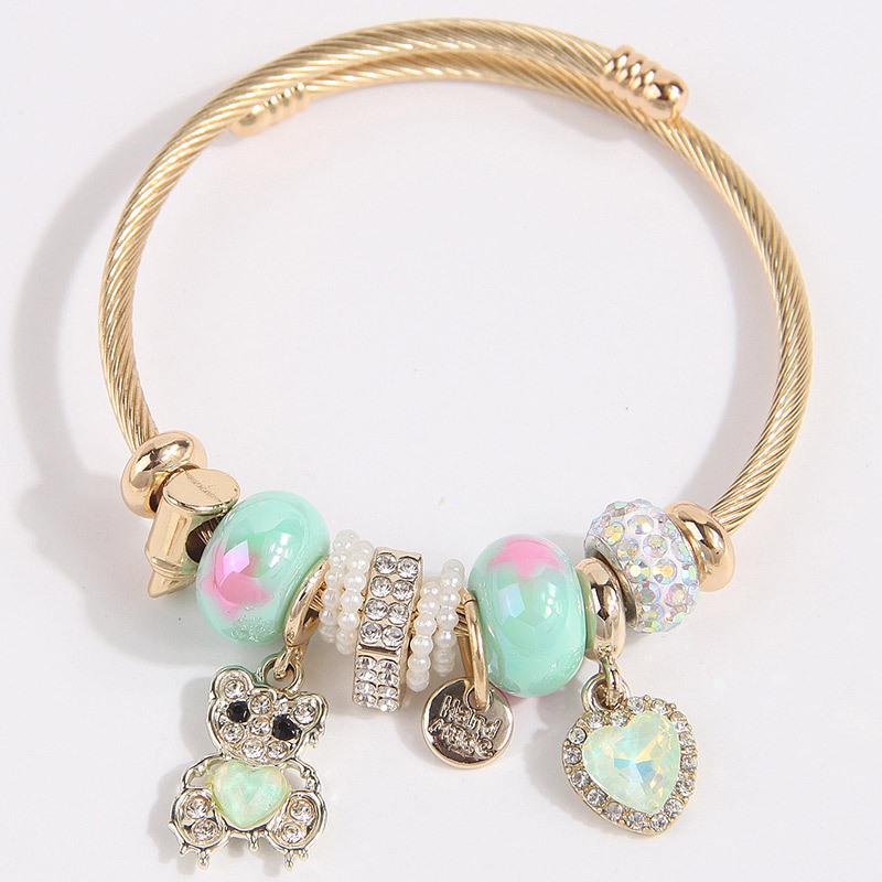Versatile Metal Pendant Bracelet with Heart & Bear Charm світло-зелений колір
Versatile Metal Pendant Bracelet with Heart & Bear Charm світло-зелений колір
