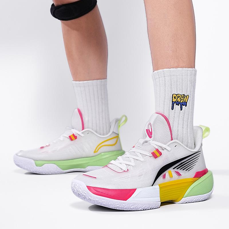 Light speed 2nd generation low-top basketball shoes men s and women s shock absorption and rebound games actual combat sneakers friction sound 45
Light speed 2nd generation low-top basketball shoes men s and women s shock absorption and rebound games actual combat sneakers friction sound 45