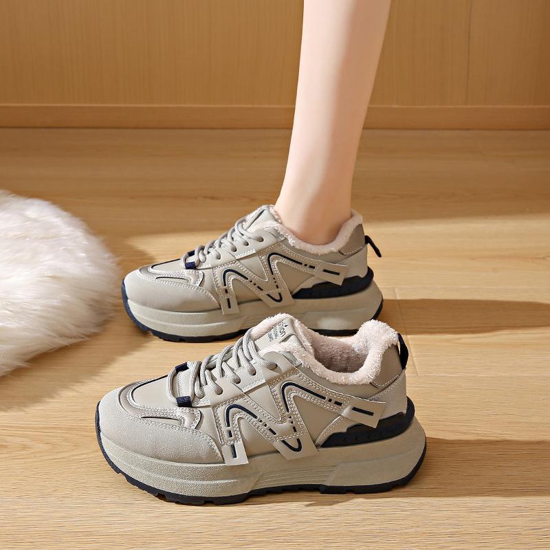 Internet celebrity thick-soled heightening casual shoes women s 2024 winter new velvet versatile sports shoes popular warm running shoes 35
Internet celebrity thick-soled heightening casual shoes women s 2024 winter new velvet versatile sports shoes popular warm running shoes 35