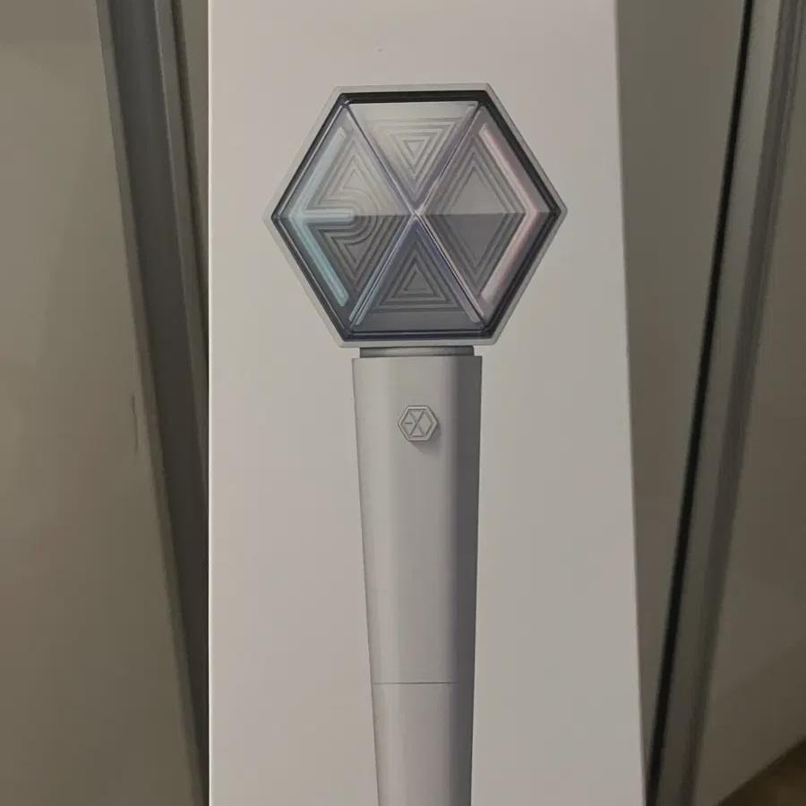 Exo Lightstick Toridi Bong
Exo Lightstick Toridi Bong