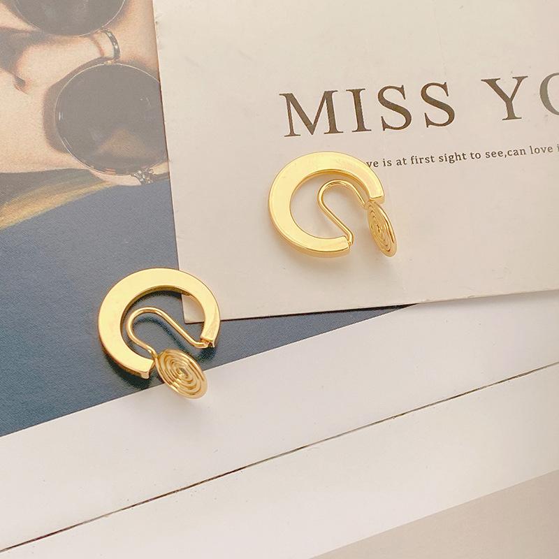 Серьги в стиле High-end - Новые женские зажимы-держатели для спиралей от комаров без проколов в ушах - Элегантные и модные украшения для ушей No. 3 золотой
Серьги в стиле High-end - Новые женские зажимы-держатели для спиралей от комаров без проколов в ушах - Элегантные и модные украшения для ушей No. 3 золотой