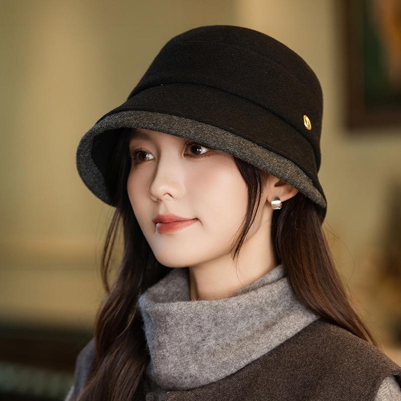 FallSeason and ColdSeason BrandNew Hats for Women Versatile Pleated Hepburn Style Fisherman Hat Japanese Retro Bucket Hat Outside DailyWear Basin average size
FallSeason and ColdSeason BrandNew Hats for Women Versatile Pleated Hepburn Style Fisherman Hat Japanese Retro Bucket Hat Outside DailyWear Basin average size