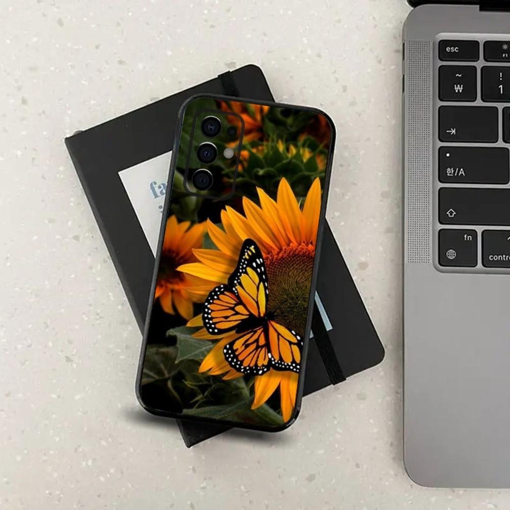Beautiful Yellow Sunflower Phone Case For Samsung S24,S21,S22,S23,S30,Ultra,S20,Plus,Fe,Lite,Note,10,9,5G Black Soft Cover Samsung S10e
Beautiful Yellow Sunflower Phone Case For Samsung S24,S21,S22,S23,S30,Ultra,S20,Plus,Fe,Lite,Note,10,9,5G Black Soft Cover Samsung S10e