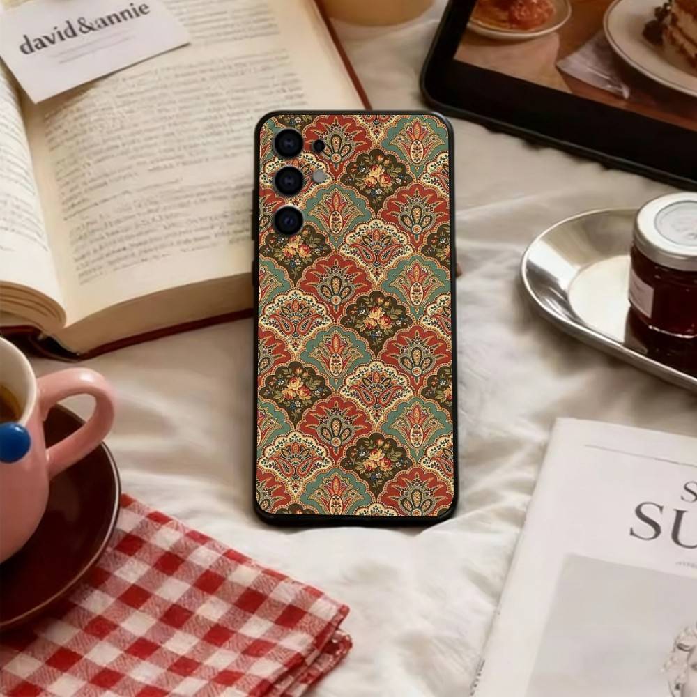 Persian Carpet Floral Pattern Phone Case For Samsung S25,S24,S21,S22,S23,S30,Ultra,S20,Plus,Fe,Soft Silicone Black Cover Samsung S21lite
Persian Carpet Floral Pattern Phone Case For Samsung S25,S24,S21,S22,S23,S30,Ultra,S20,Plus,Fe,Soft Silicone Black Cover Samsung S21lite