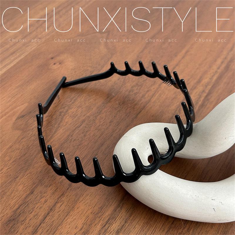 Acetate U-Shaped Comb Headband for Women - Fluffy, Non-Slip Hair Clip for Washing Face
Acetate U-Shaped Comb Headband for Women - Fluffy, Non-Slip Hair Clip for Washing Face