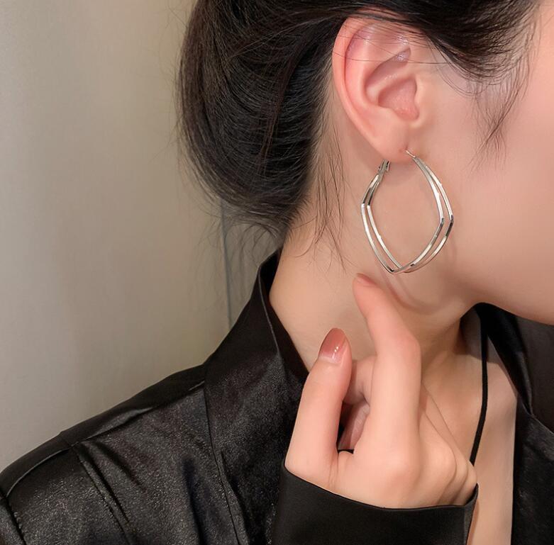 Simple Temperament Geometric Rhombus Double Layer Metal Hoop Earrings for Women Fashion Party Daily Wear Zircon Accessory Gift медный
Simple Temperament Geometric Rhombus Double Layer Metal Hoop Earrings for Women Fashion Party Daily Wear Zircon Accessory Gift медный