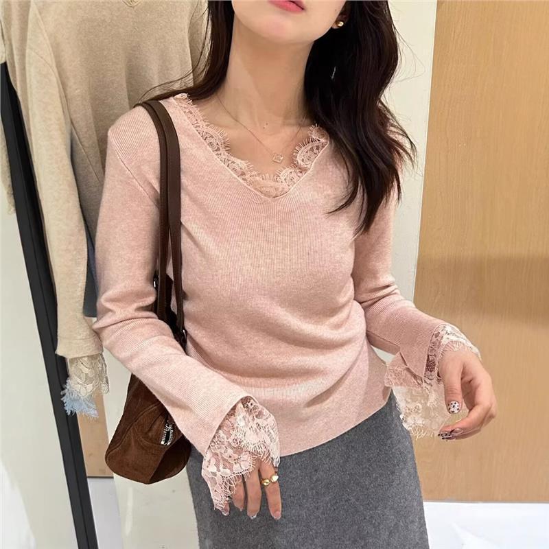 Lemon Green Tea V-Neck Lace Slimming Versatile Base Shirt for Autumn & Winter Vintage Red
Lemon Green Tea V-Neck Lace Slimming Versatile Base Shirt for Autumn & Winter Vintage Red