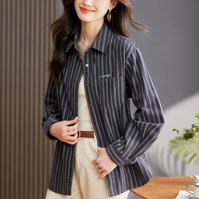 2024 Spring/Autumn Women s Striped Loose Cotton Shirt - Casual Long Sleeve Crop Top XL (suggested weight 128-140 jin)
2024 Spring/Autumn Women s Striped Loose Cotton Shirt - Casual Long Sleeve Crop Top XL (suggested weight 128-140 jin)