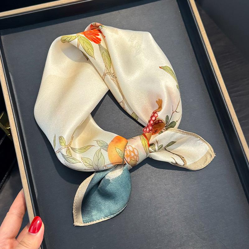 100% Silk Square Scarf Women Neck Bandana Scarves Female Summer Neckerchief Headkerchief Shawl Wrap Hijab scarfs sjaal Real Silk 53x53cm
100% Silk Square Scarf Women Neck Bandana Scarves Female Summer Neckerchief Headkerchief Shawl Wrap Hijab scarfs sjaal Real Silk 53x53cm